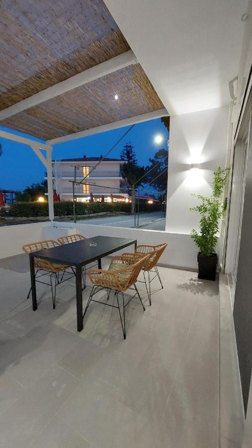 Villa Costa D'Oro Tolón Esterno foto